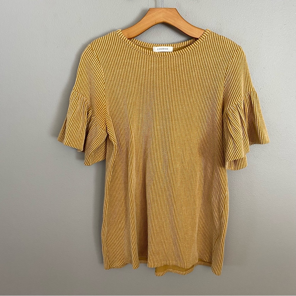 Cherish textured flouncy sleeved top